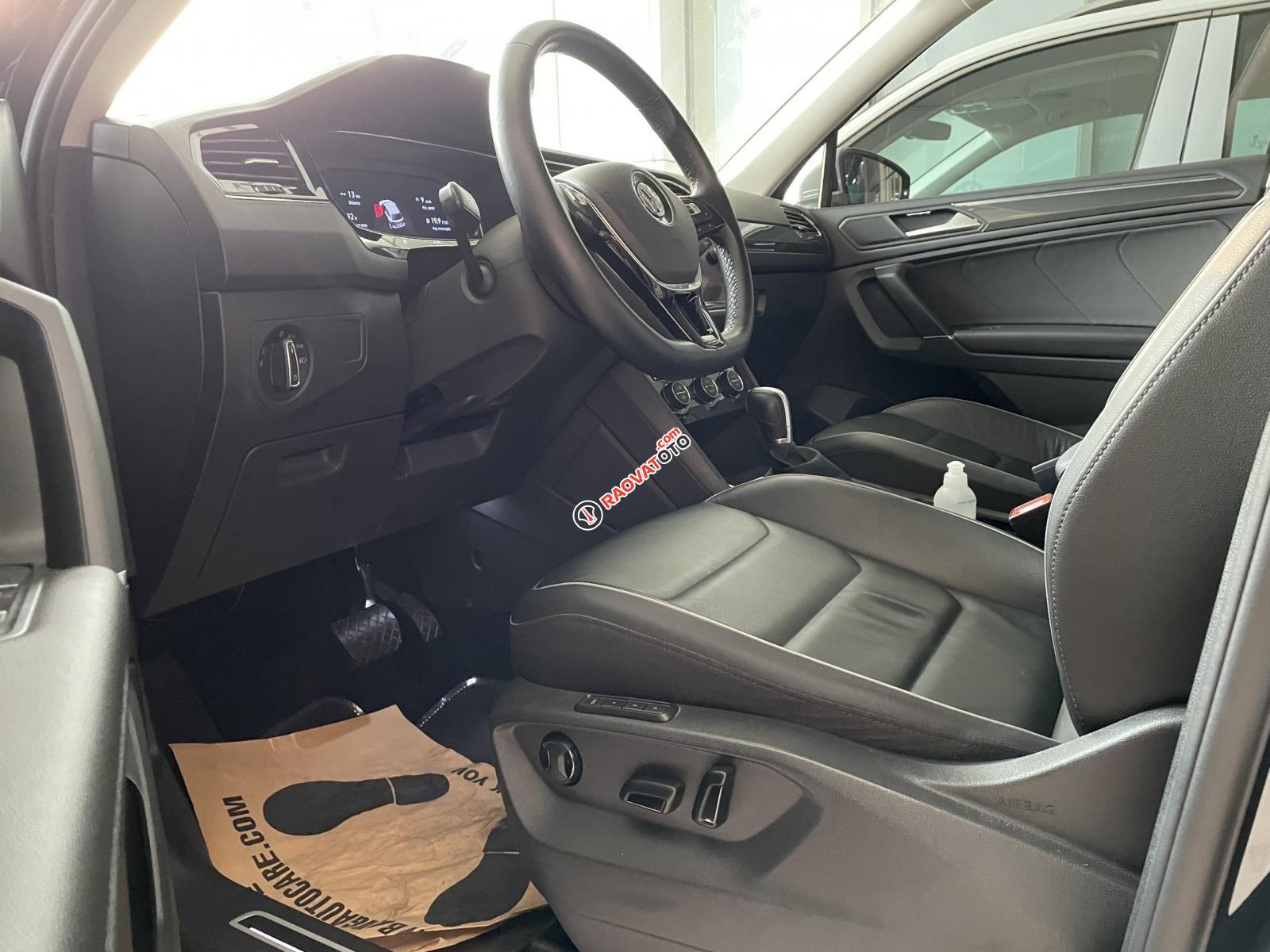 Odo 22000km, màu đen-5