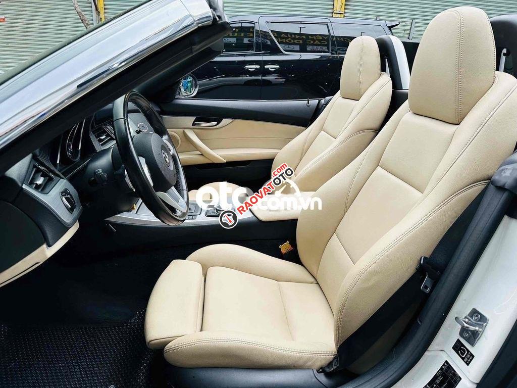 BMW z4 convertible 2 chổ màu trắng model 2011-9