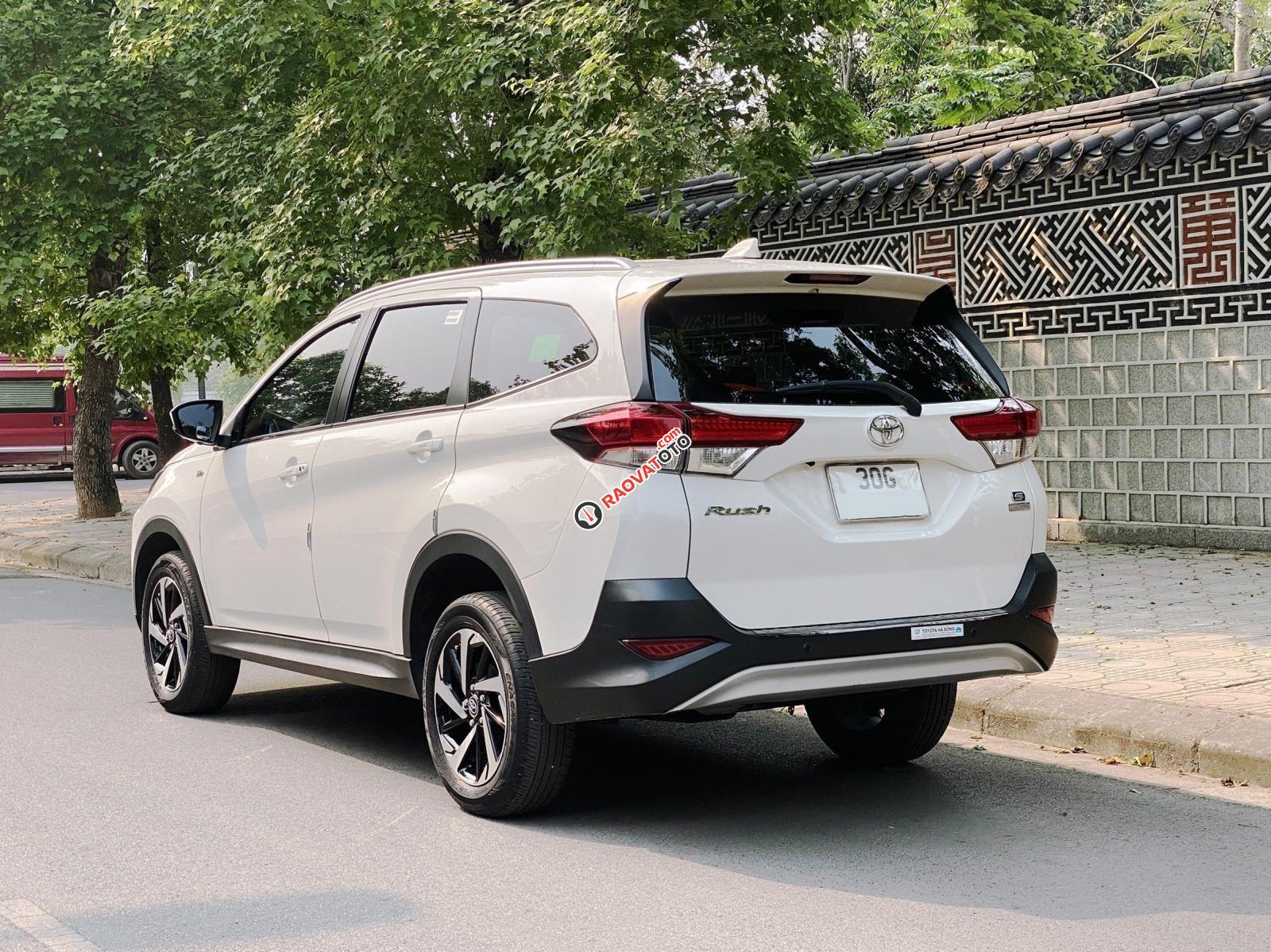 Màu trắng, giá 620tr-21