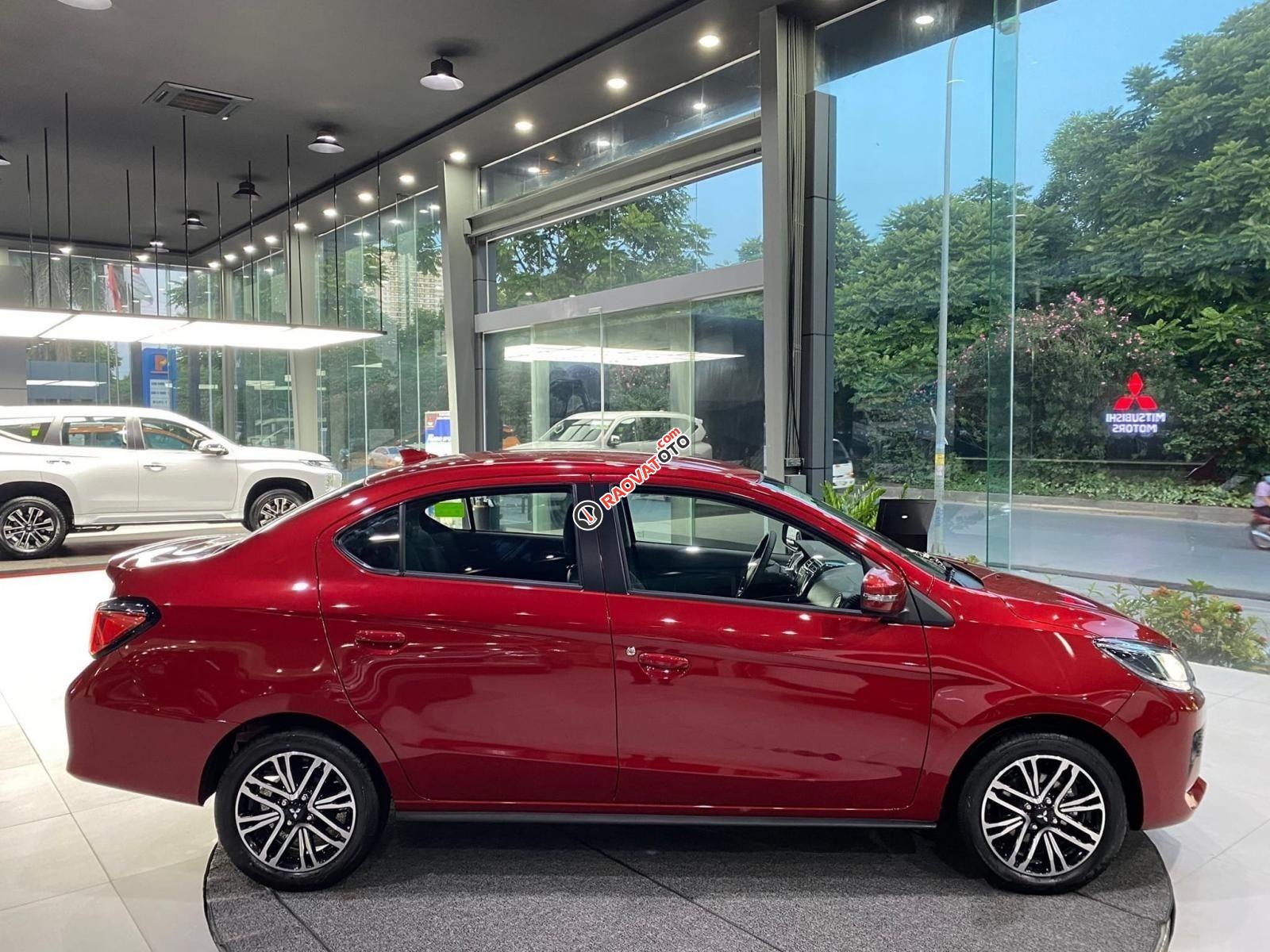 Ưu đãi 100% thuế trước bạ, tặng phụ kiện và quà tặng full theo xe-1