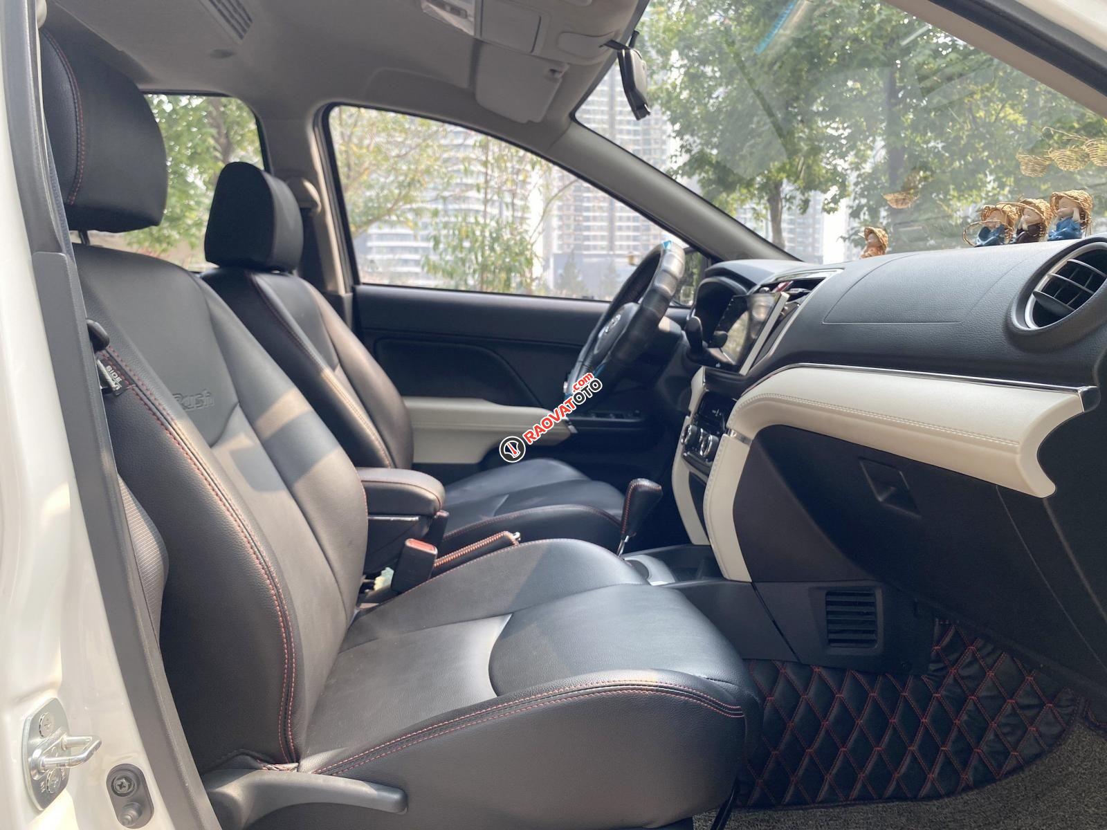 Màu trắng, giá 620tr-20