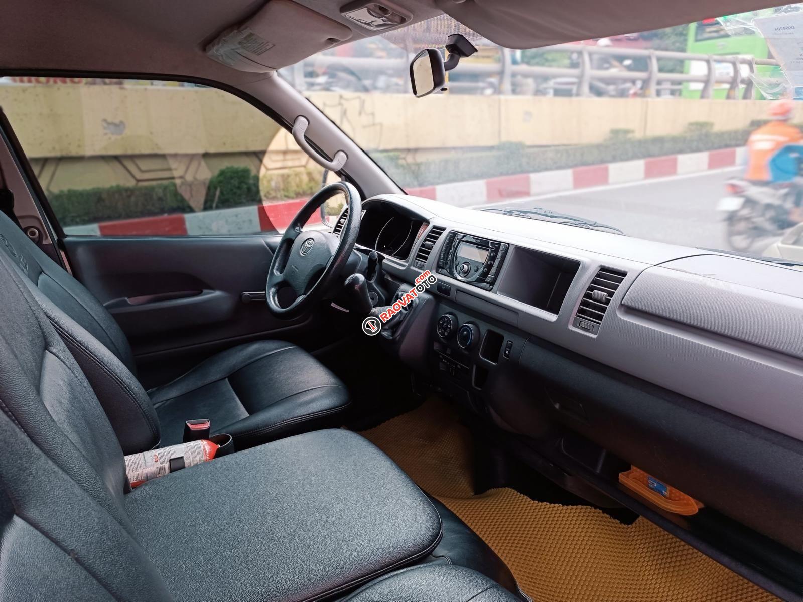 Máy xăng, số sàn 16 chỗ-5