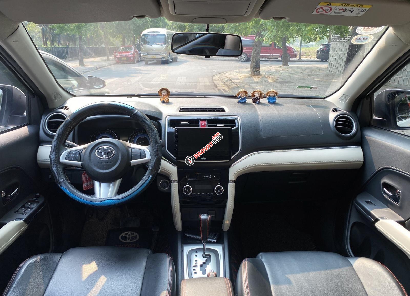 Màu trắng, giá 620tr-9