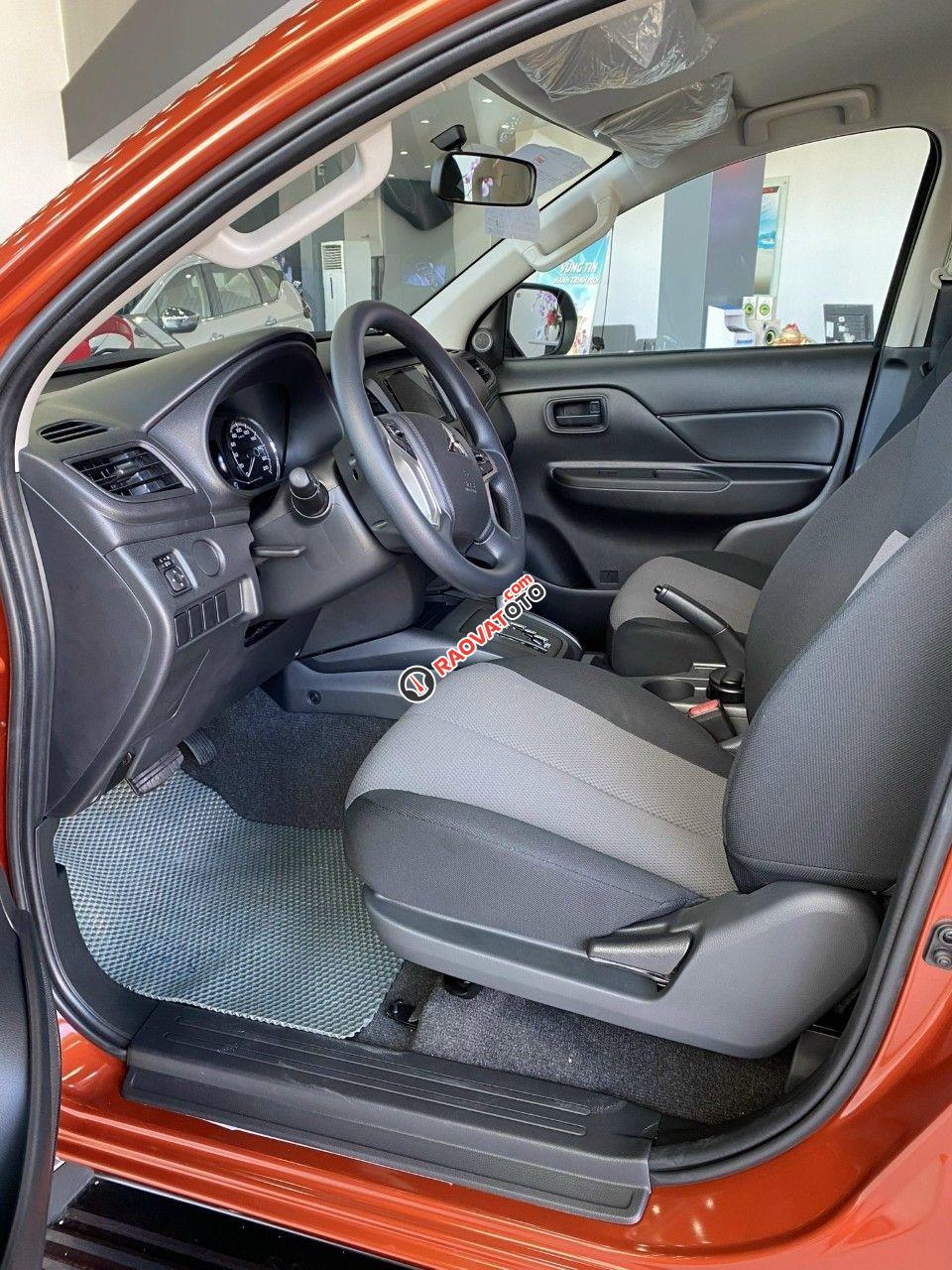 Hỗ trợ 100% thuế trước bạ, tặng quà tặng theo xe đầy đủ-1