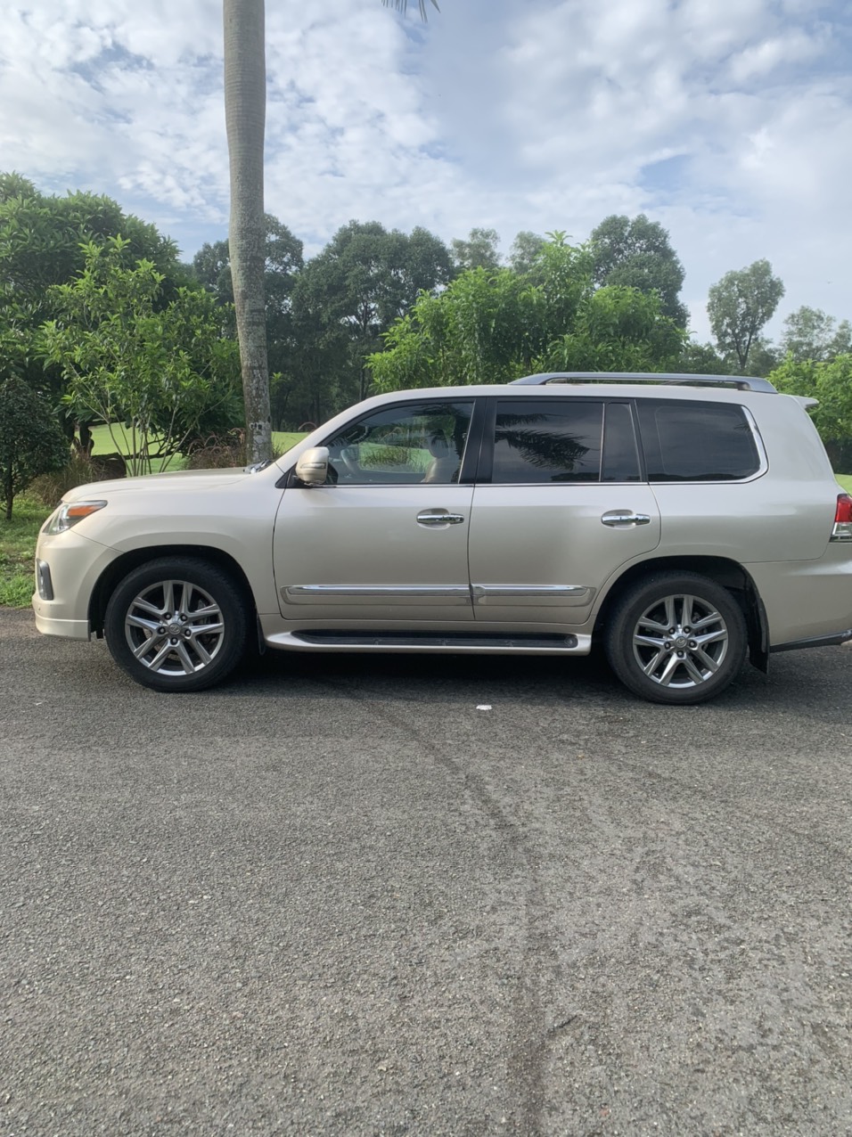 Bán Lexus LX570 năm 2015 full option xe nhập chính hãng-0