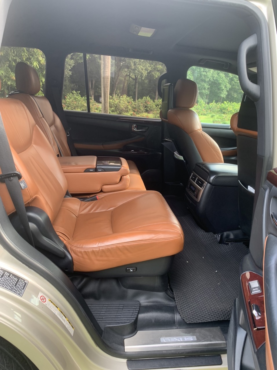 Bán Lexus LX570 năm 2015 full option xe nhập chính hãng-2