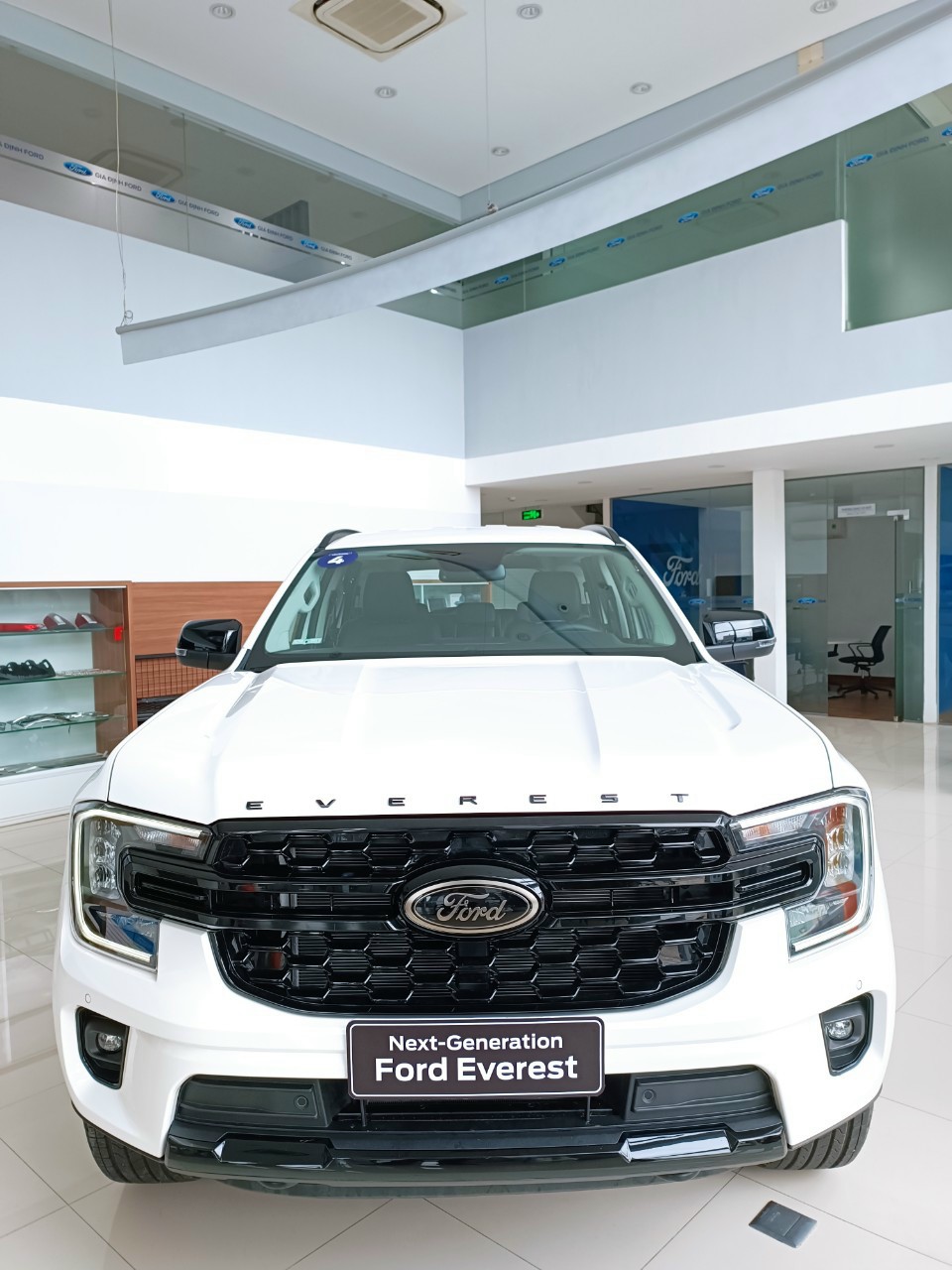 Ford Everest Titanium 2023, ưu đãi hấp dẫn, lãi suất ưu đãi-7