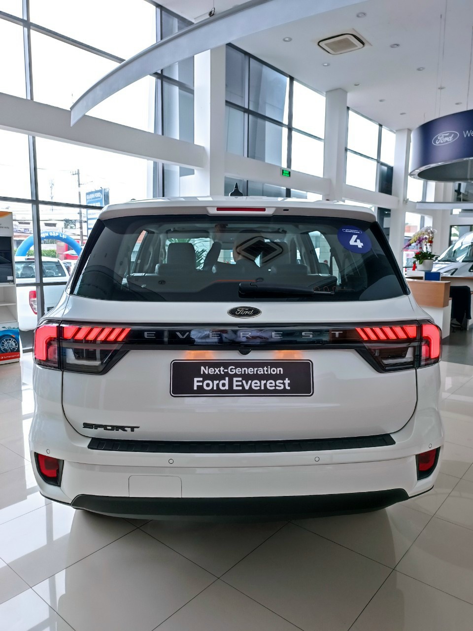 Ford Everest Titanium 2023, ưu đãi hấp dẫn, lãi suất ưu đãi-9