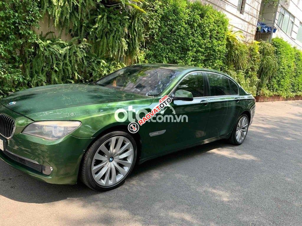 BMW 750Li màu Xanh, nội thất Đen-0