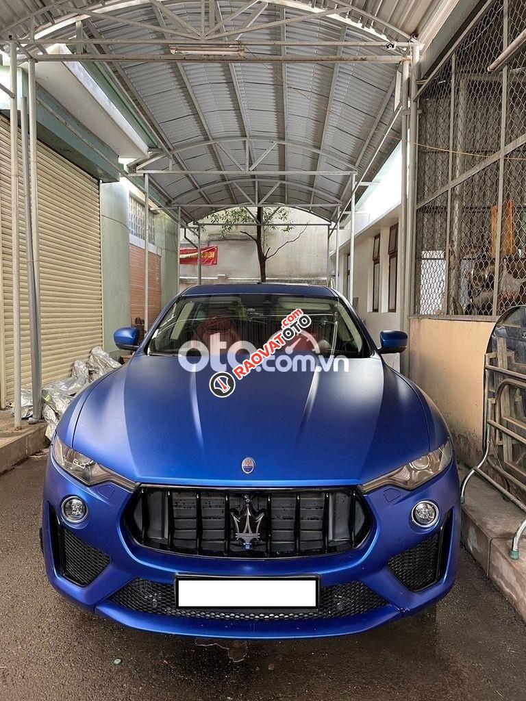 Bán xe Maserati Levante 2017 Xám (Giá cả TL)-2