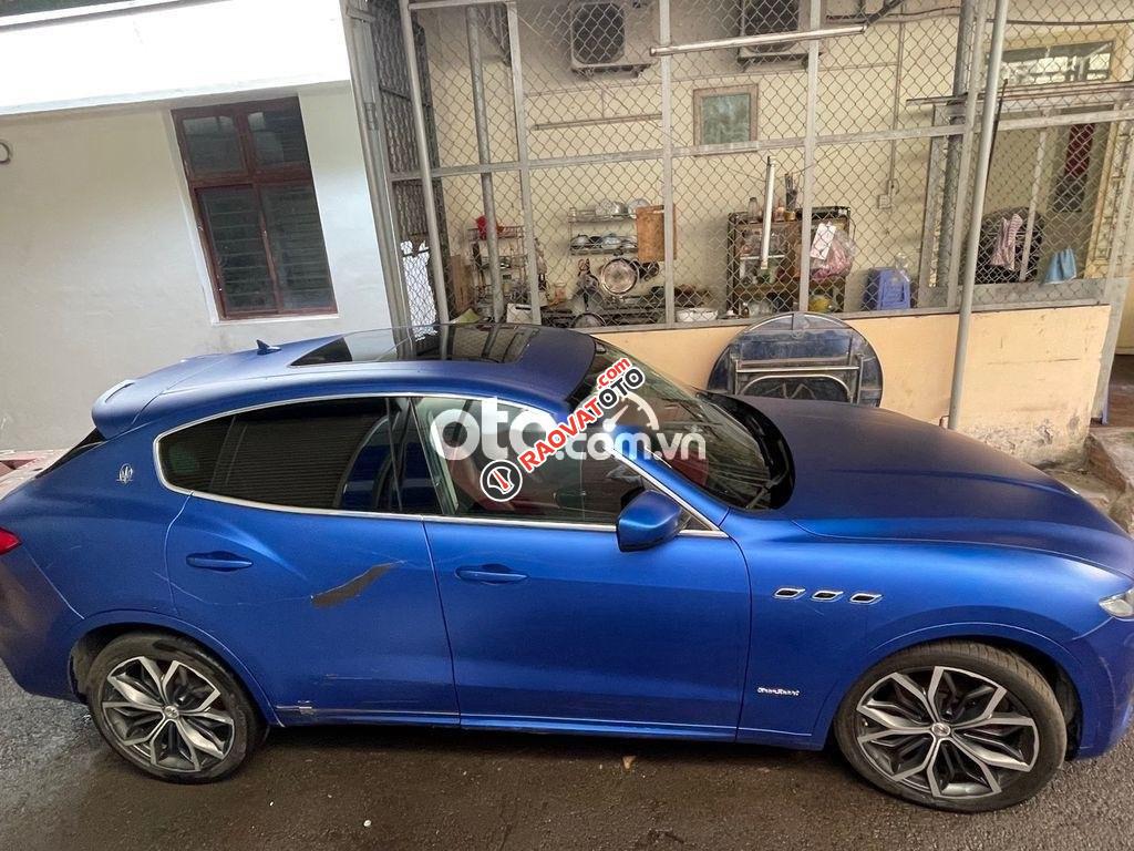 Bán xe Maserati Levante 2017 Xám (Giá cả TL)-1