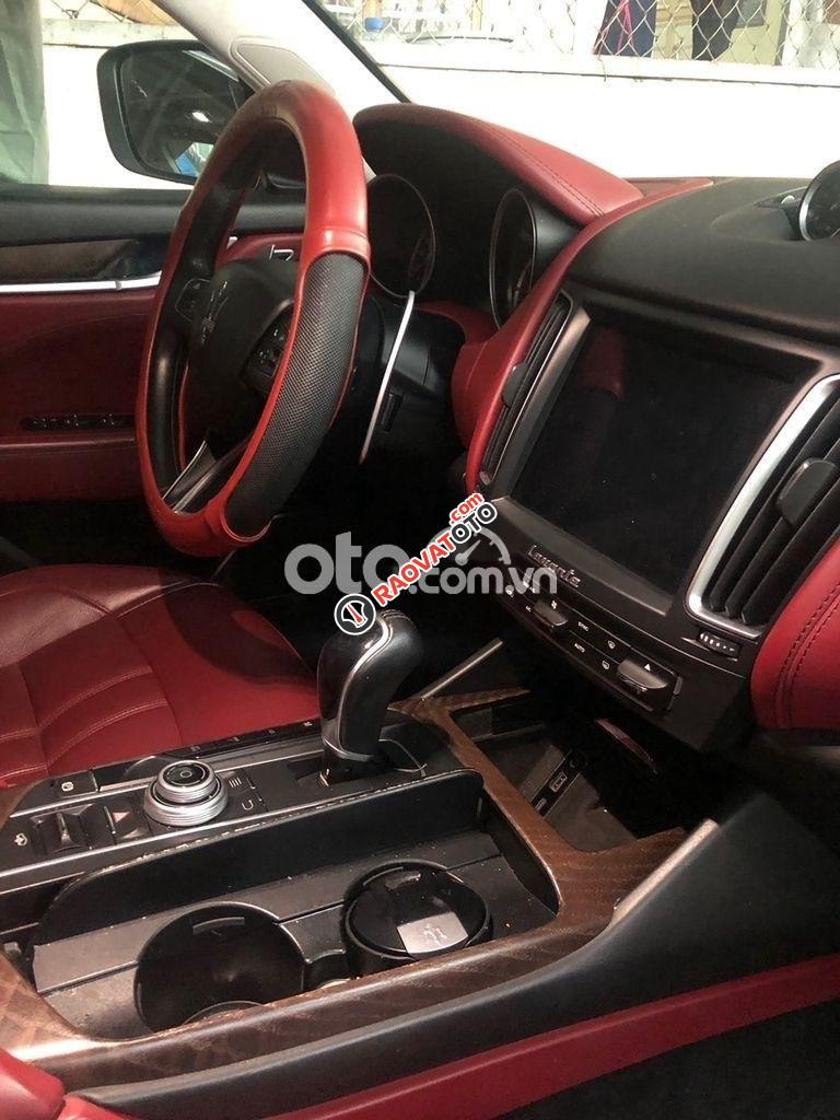 Bán xe Maserati Levante 2017 Xám (Giá cả TL)-4
