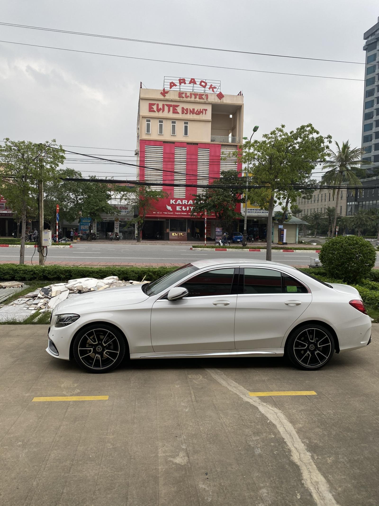 CHÍNH CHỦ CẦN BÁN XE MERCEDES BENZ C CLASS C200 2019 TẠI THỊ TRẤN - HƯƠNG SƠN - HÀ TĨNH -0