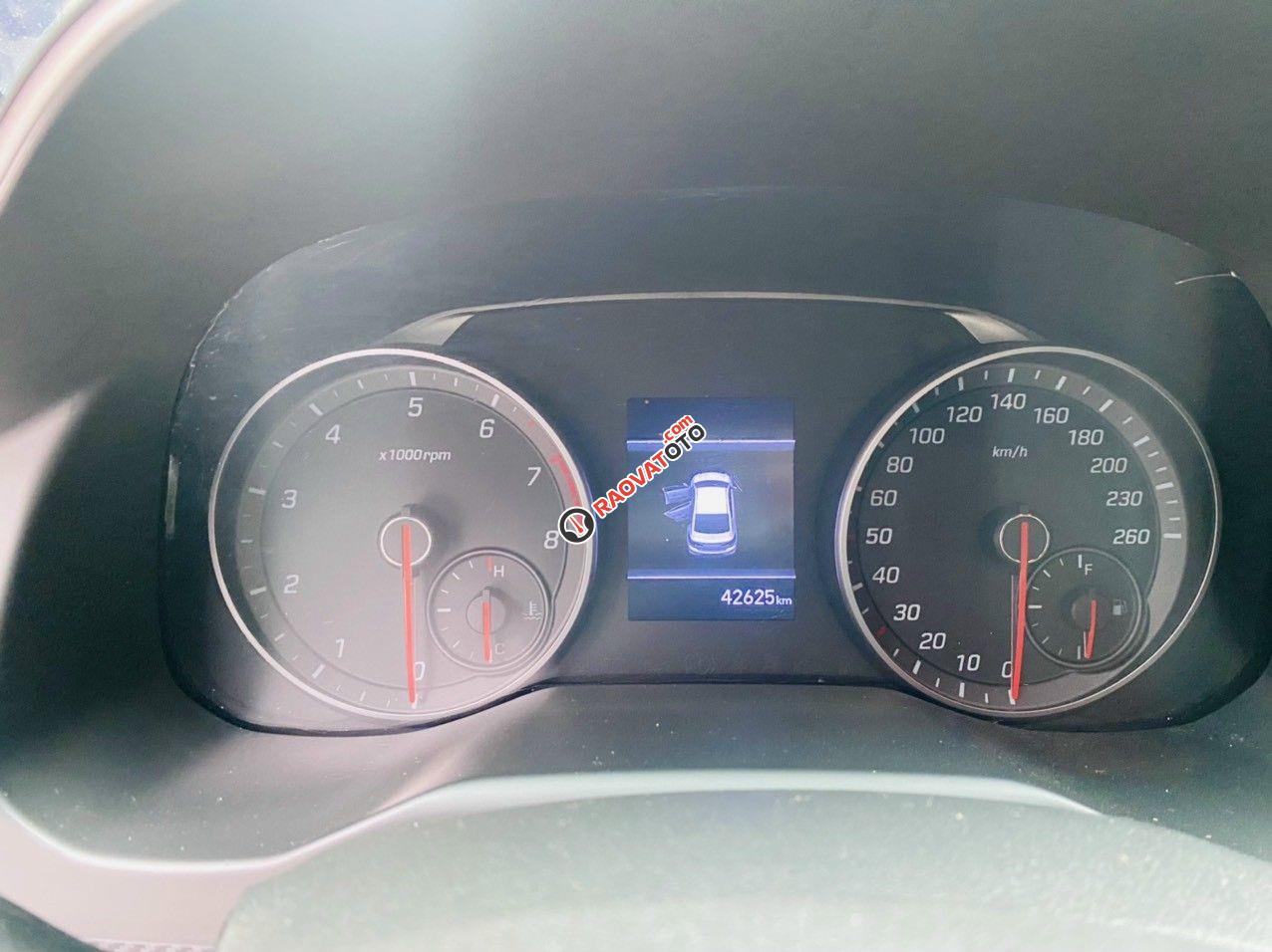 Hyundai Elantra 1.6 Turbo 2019 - Trắng-10