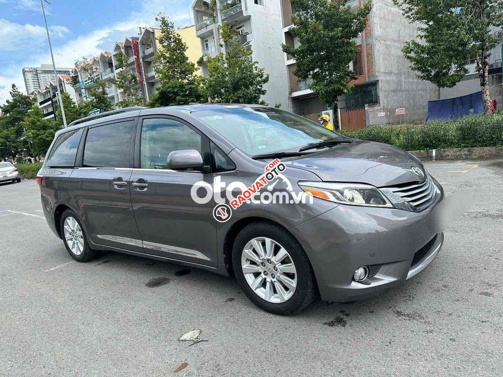 toyota sienna 3.5 limited-1