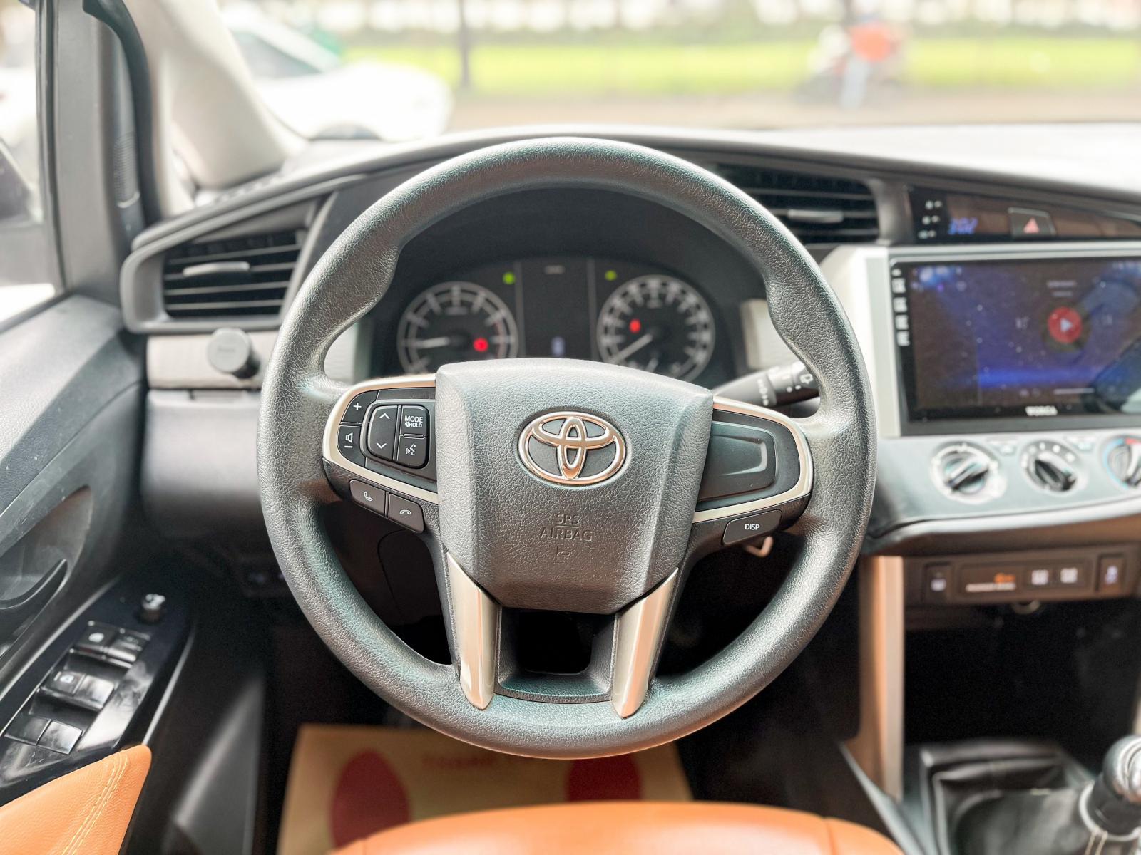 Toyota SURE Phú Mỹ Hưng vừa mới về thêm #Toyota #Innova E 2.0 2019-5