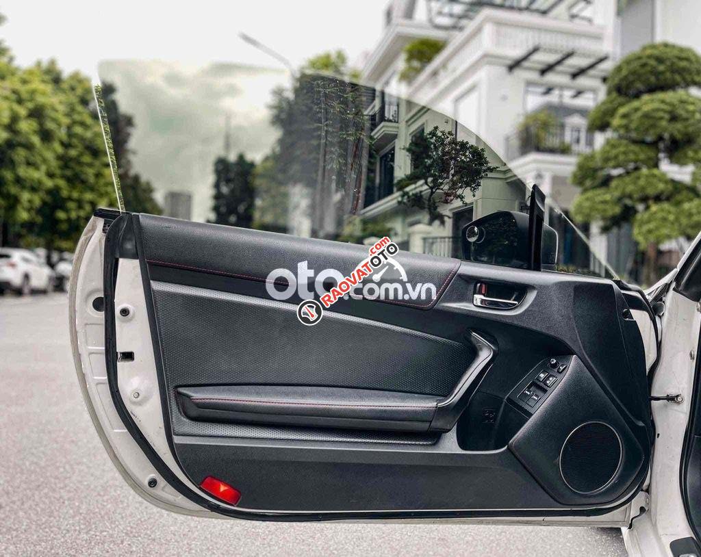 Bán toyota 86 sản xuất 2012-6