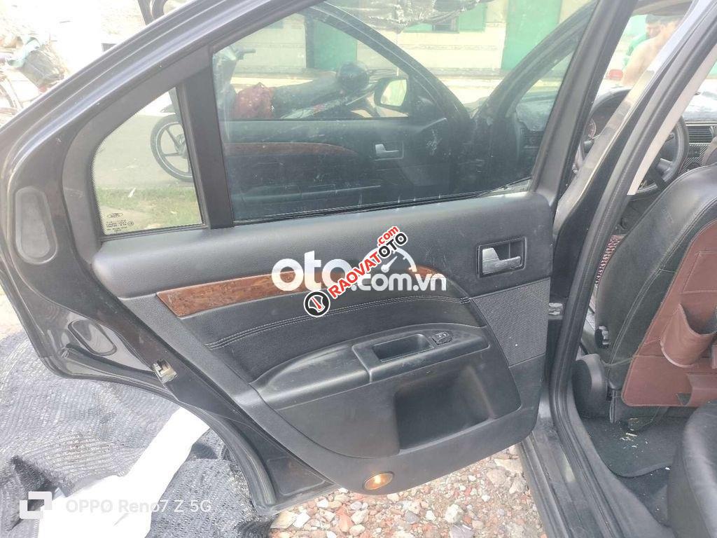 Nhà còn du chiếc xe, ko di,trum mền-5