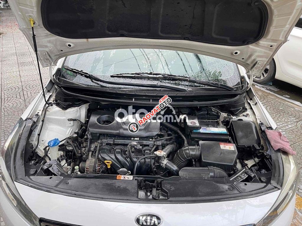 kia Cerato 2016 AT 1.6 màu trắng.-5