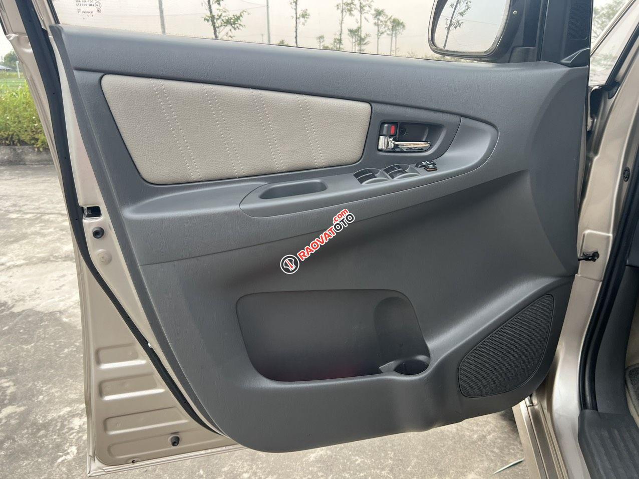 Xe gia đình chính chủ 1 chủ từ đầu - Keo chỉ zin 100%-17