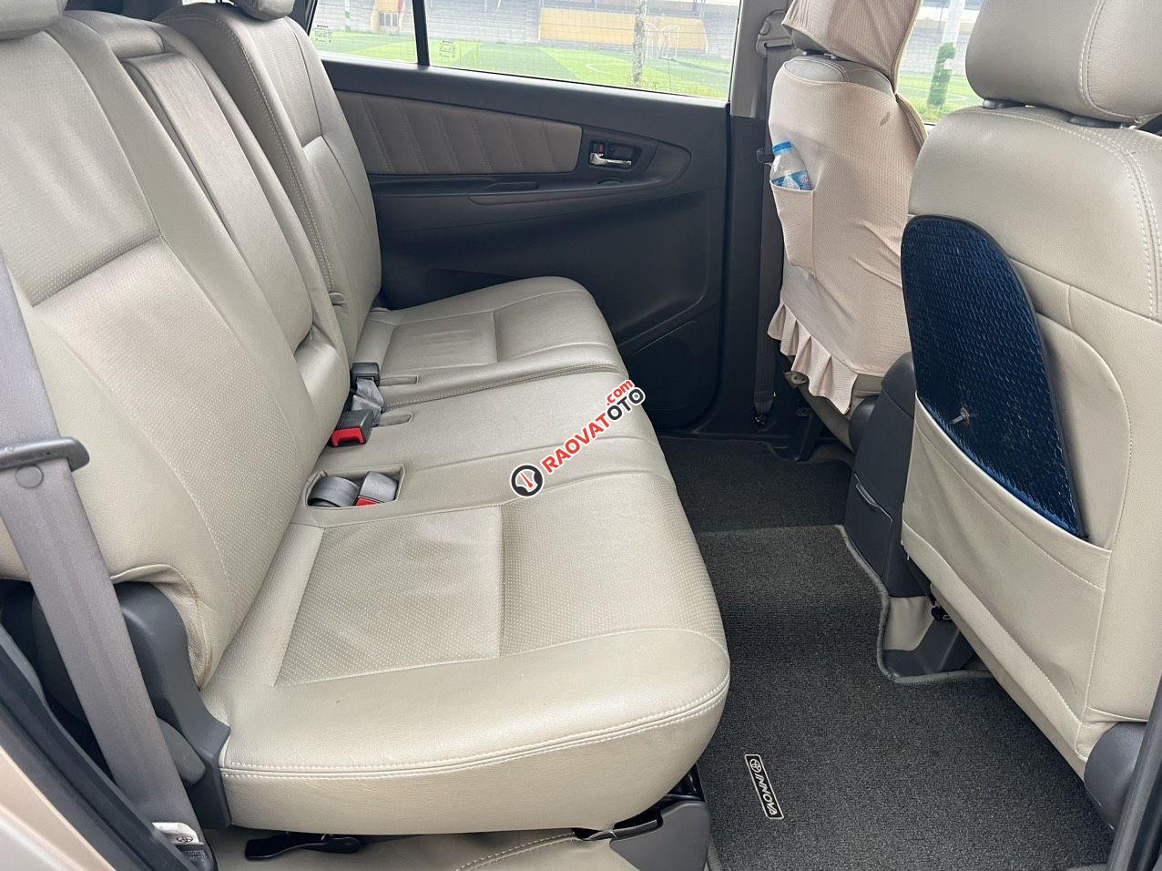 Xe gia đình chính chủ 1 chủ từ đầu - Keo chỉ zin 100%-9