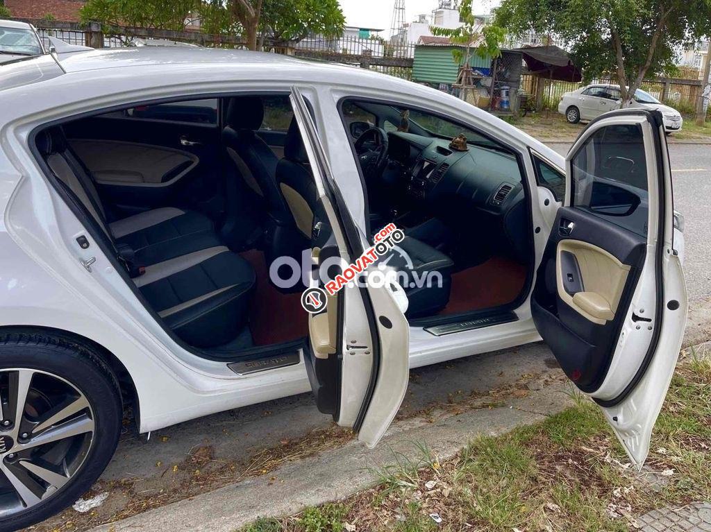 kia Cerato 2016 AT 1.6 màu trắng.-9