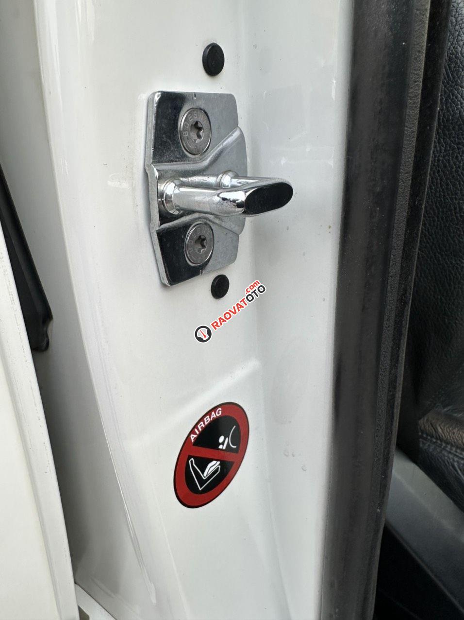 Thuộc top xe sang trọng đẳng cấp-14