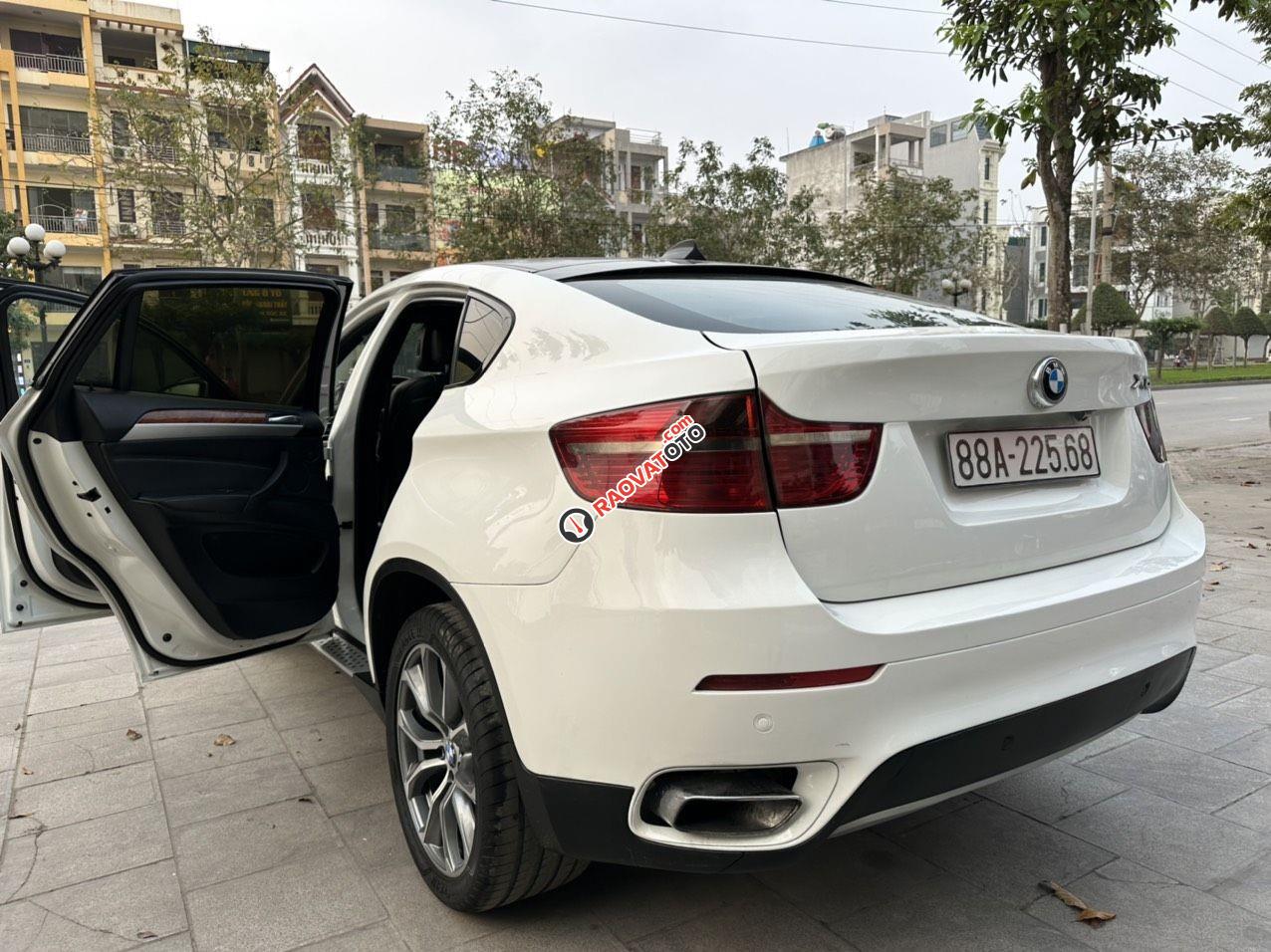 Thuộc top xe sang trọng đẳng cấp-10