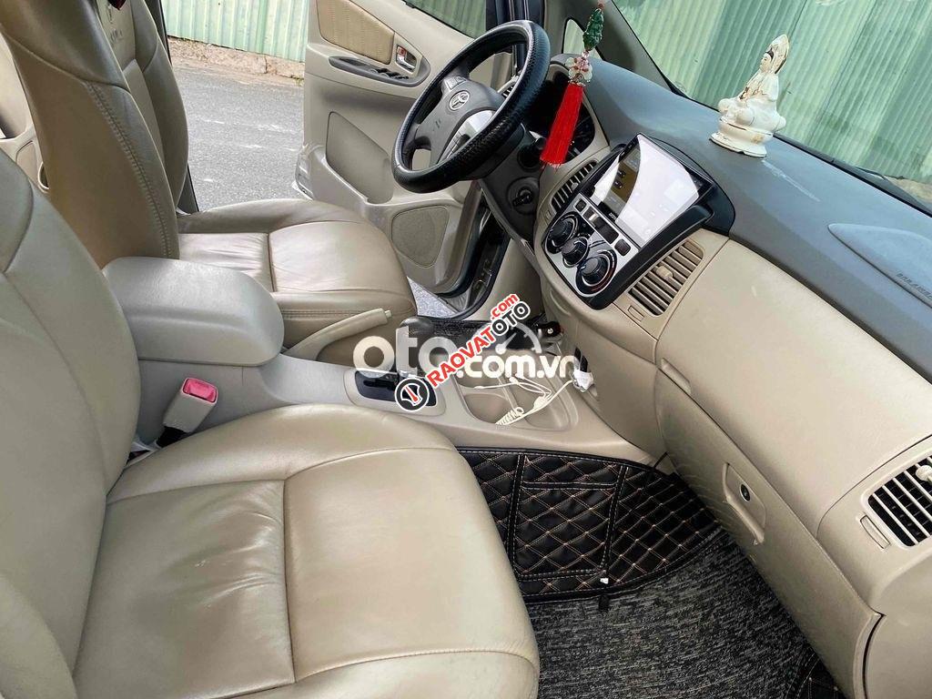 innova 2013 số tự động-10