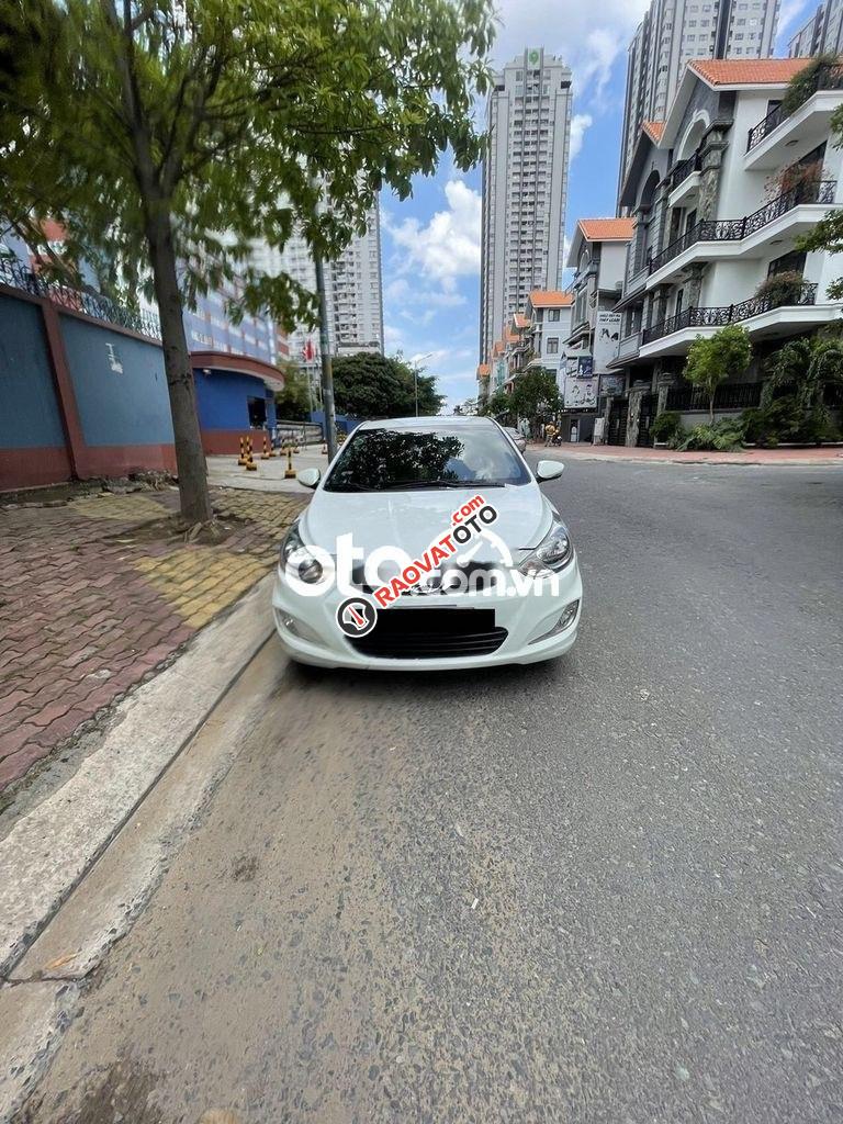 Cần bán xe Huyndai Accent cuối 2011 còn mới.-2