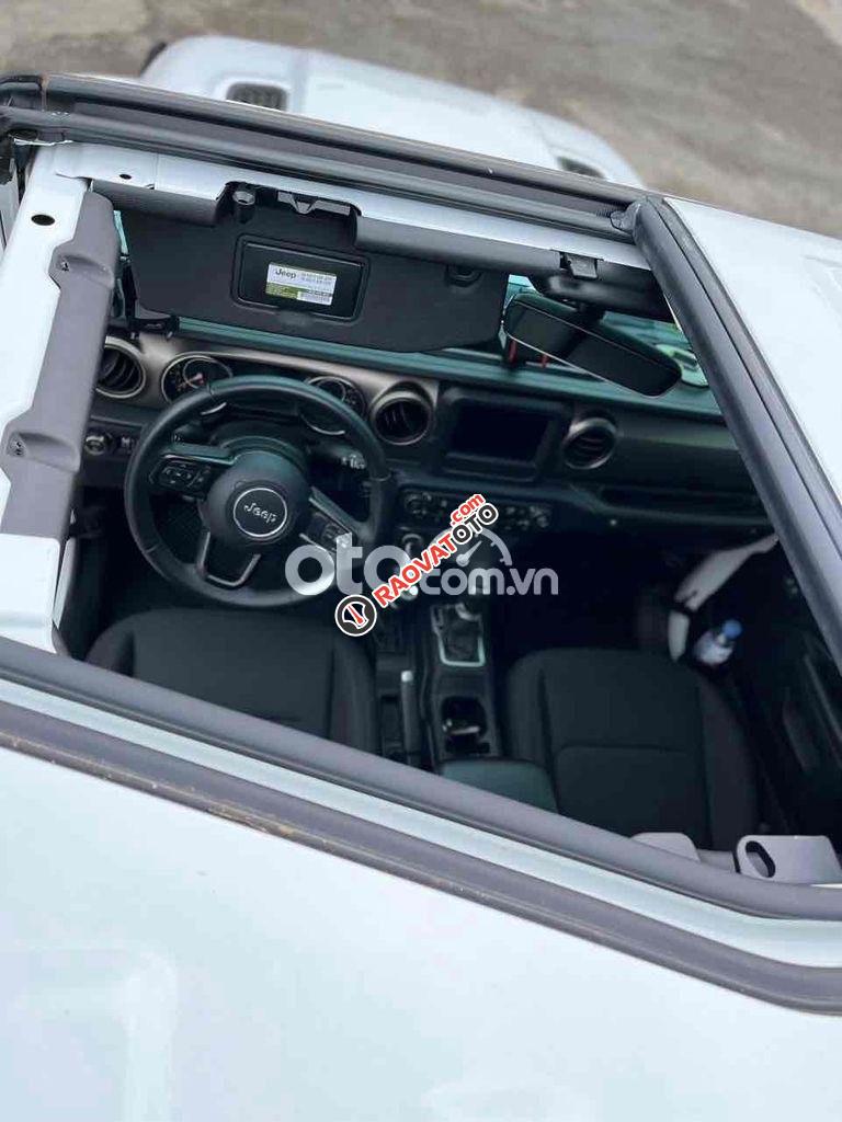 cần để lại xe jeep .GLADIATOR trắng .-5