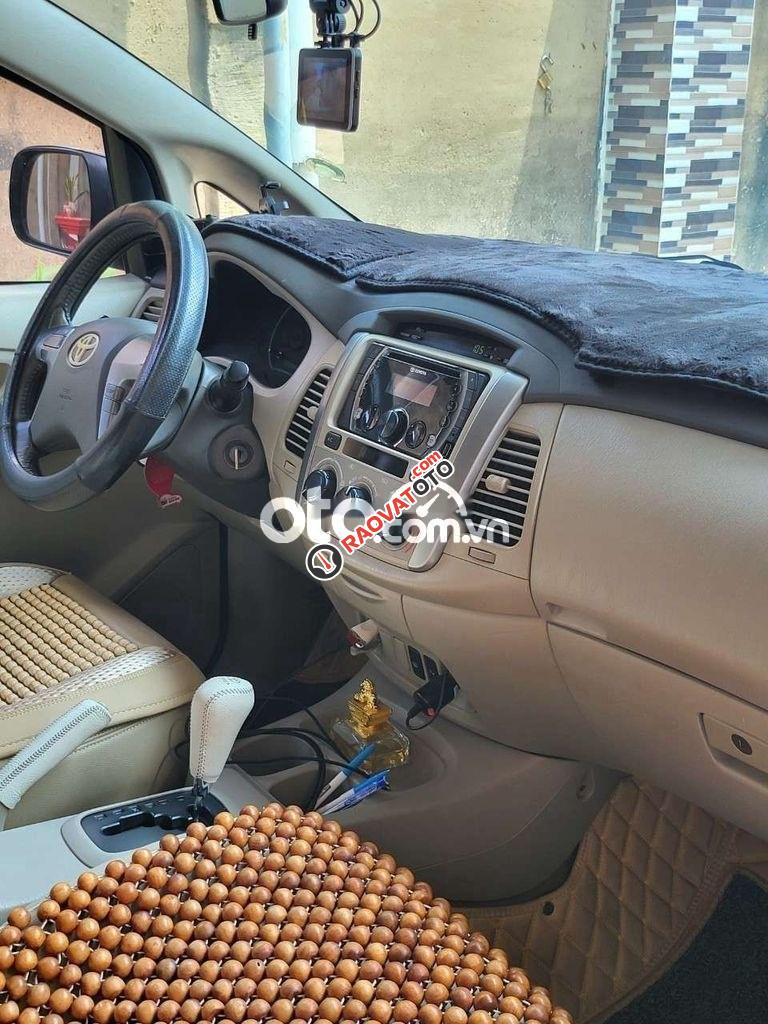 Innova G tự động-7