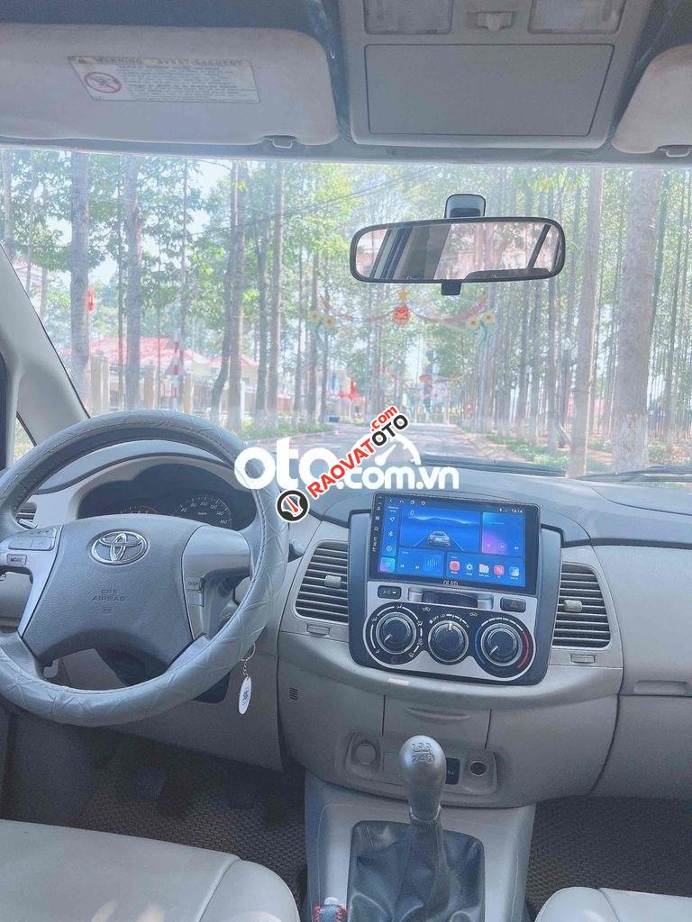 Toyota Inova 2013 E lăn bánh chuẩn 80ngàn km-3