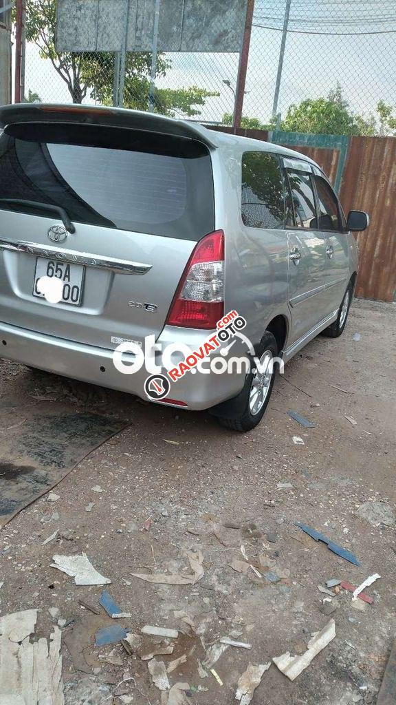 Xe innova gia đình-0