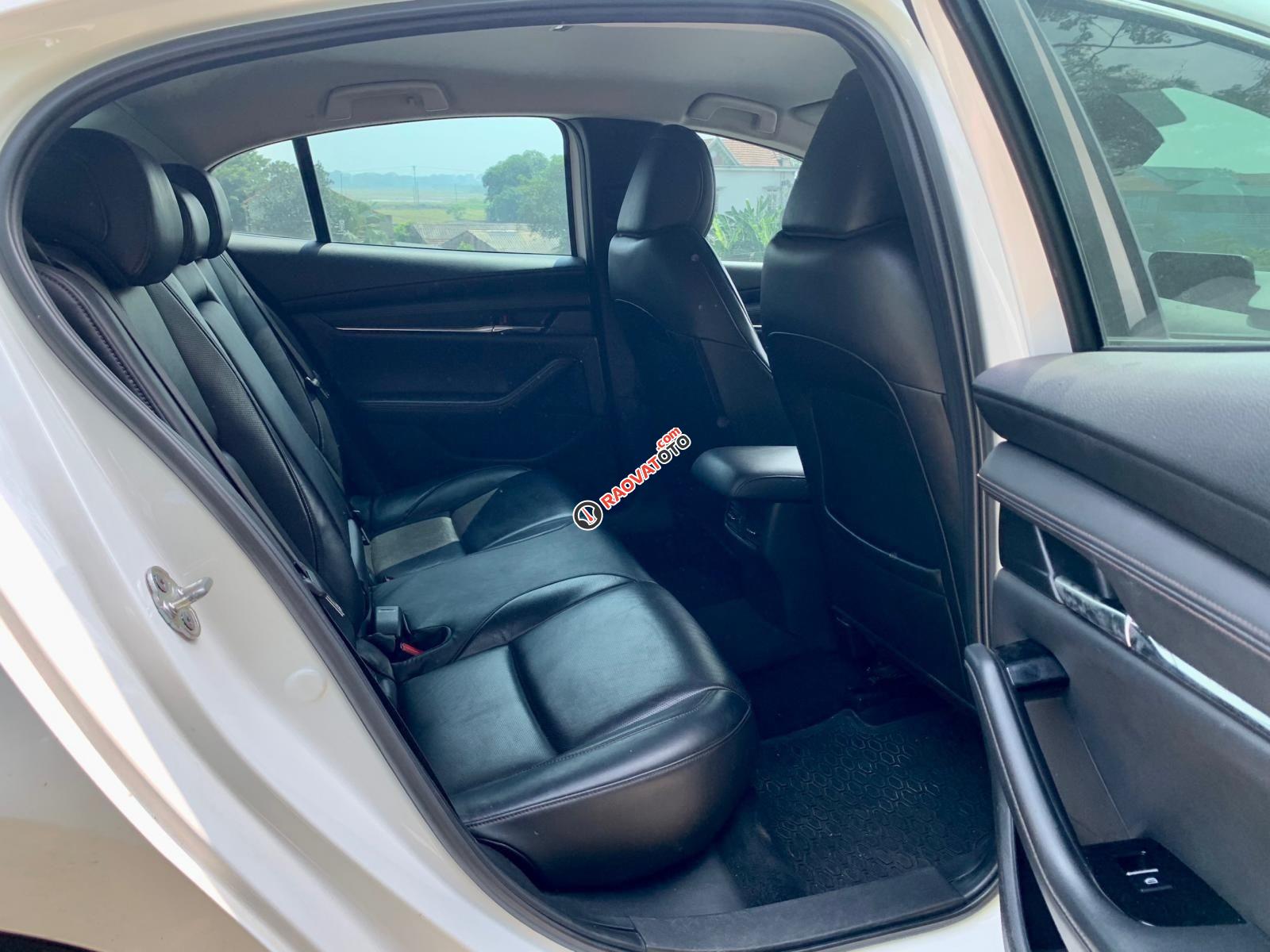 Màu trắng, biển tỉnh-10