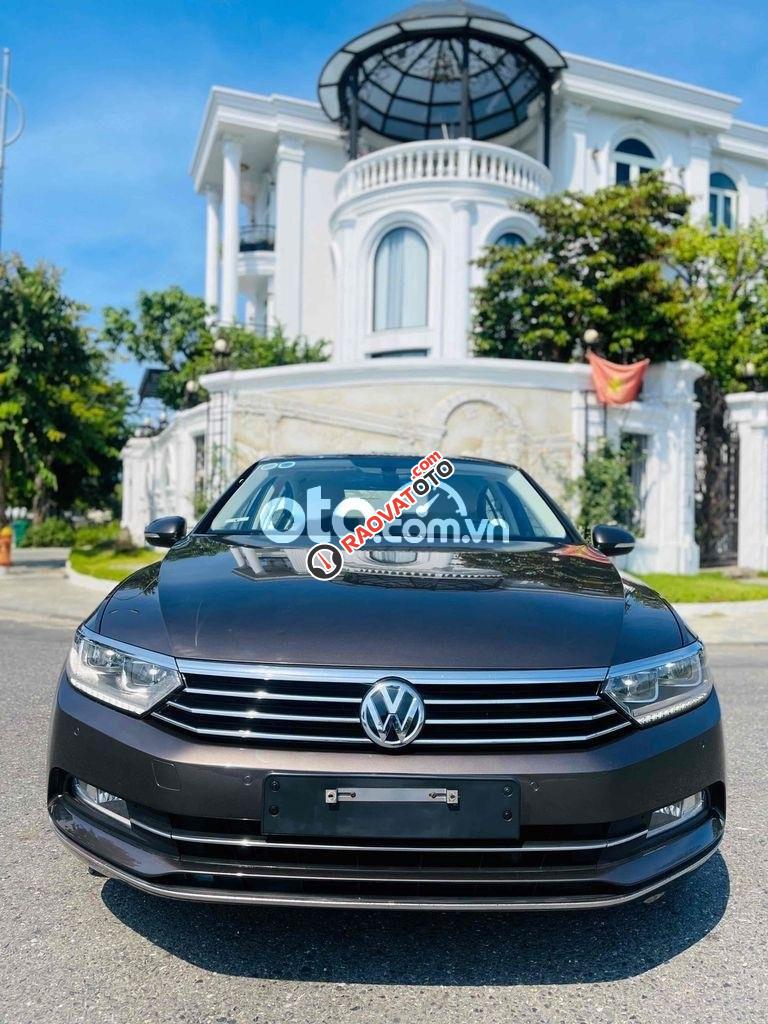 Volkswagen Passat 1.8L 2018-9