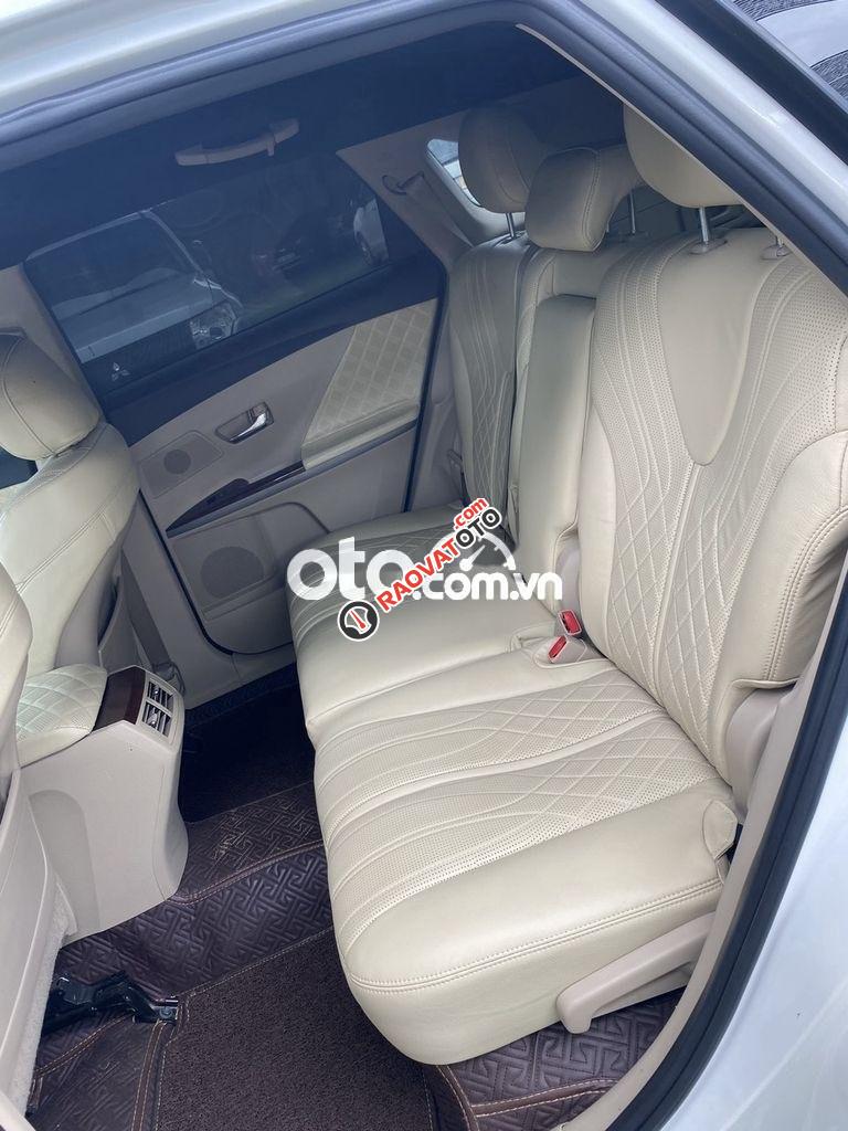 TOYOTA VENZA 2011-10