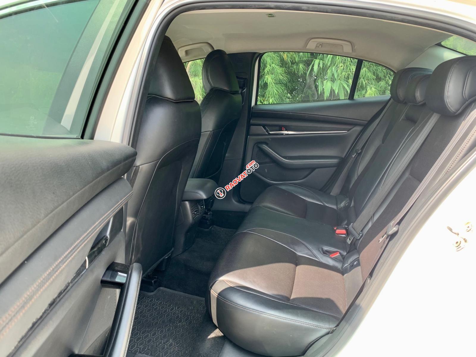 Màu trắng, biển tỉnh-11