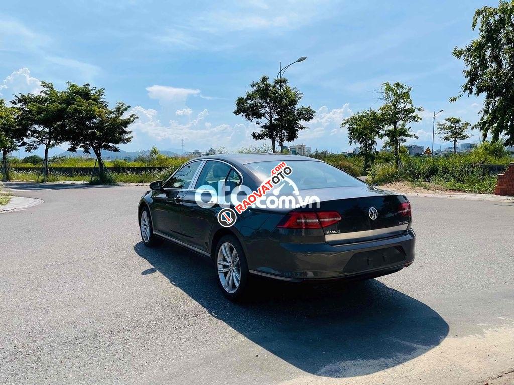 Volkswagen Passat 1.8L 2018-10