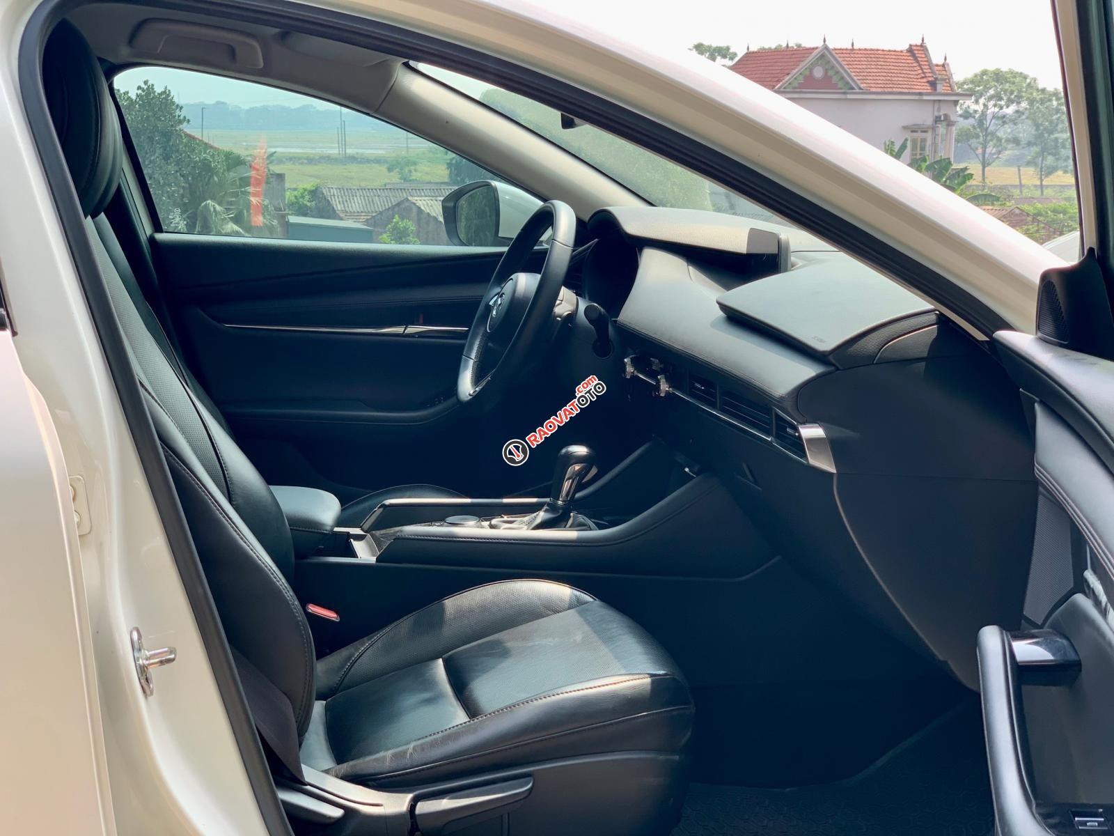 Màu trắng, biển tỉnh-6