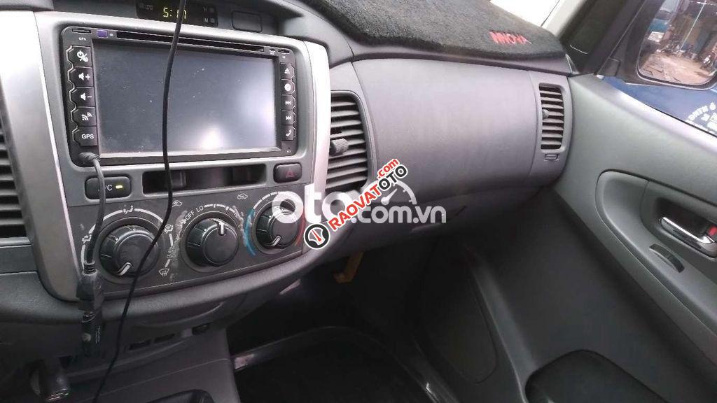 Xe innova gia đình-6