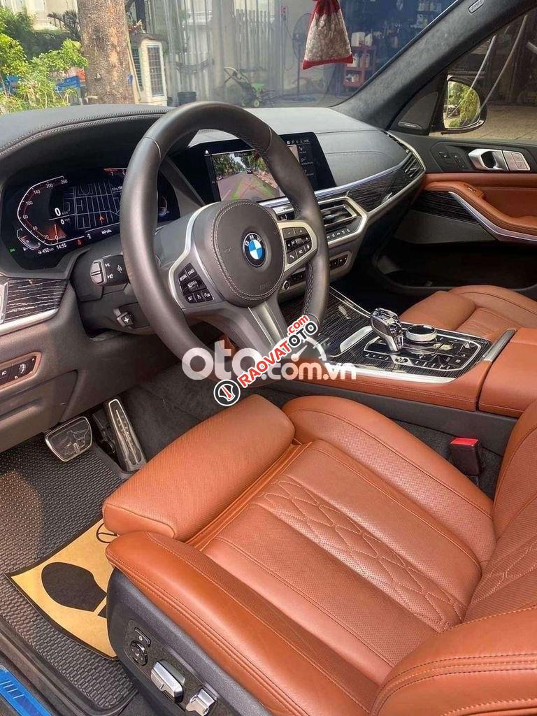 BMW X7 xDrive40i M-Sport sản xuất 2022-5
