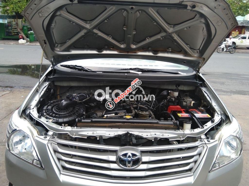 Toyota Innova 2.0 G sản xuất 2013-9