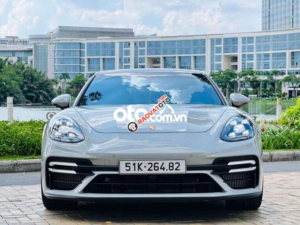 Porsche Panamera Turbo S sản xuất 2021-10