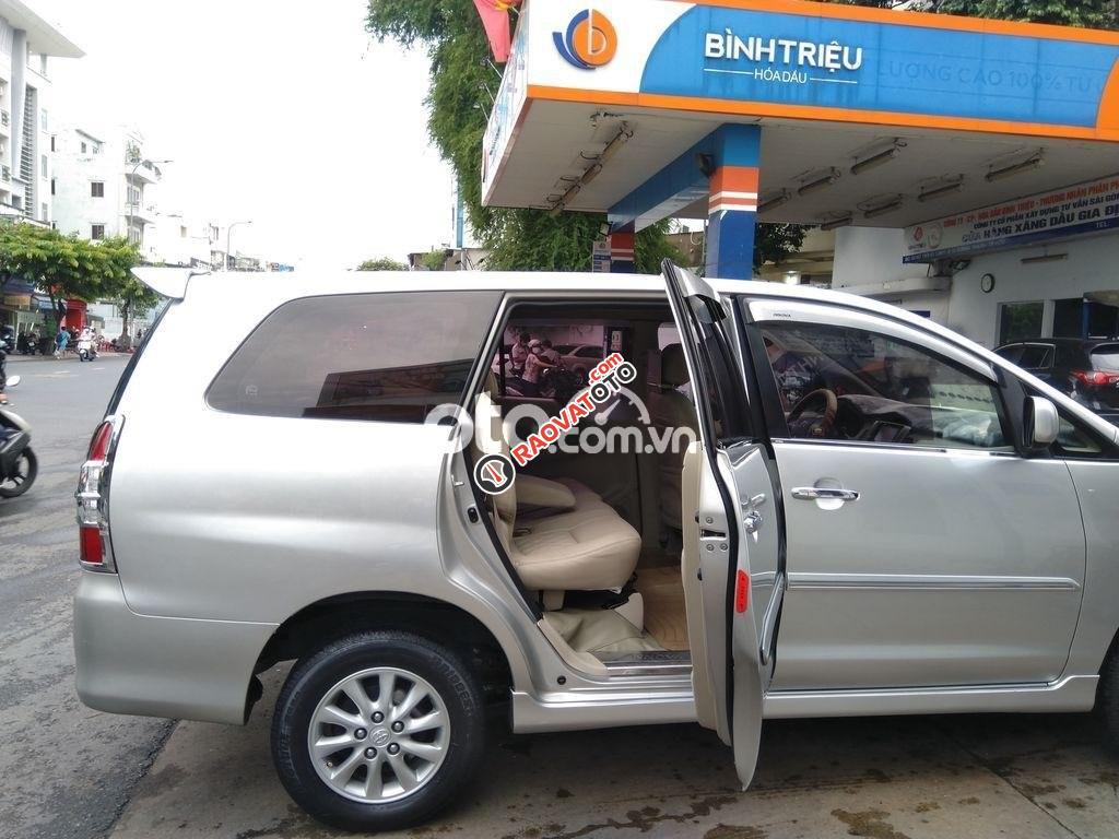 Toyota Innova 2.0 G sản xuất 2013-8
