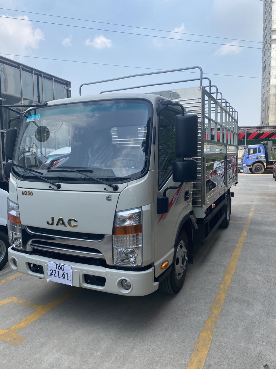 Bán ô tô JAC N350 Plus 2023 tải trọng 6T6 thùng dài 6M2-17