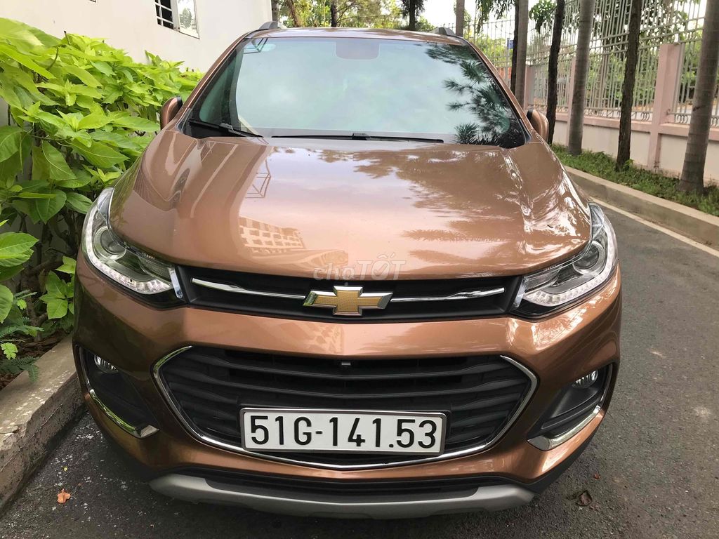 Do nhu cầu tài chính nên gia đình cần bán xe Chevrolet Trax 2017, odo 72k km, chất lượng khung gầm máy móc còn rất tốt d-1