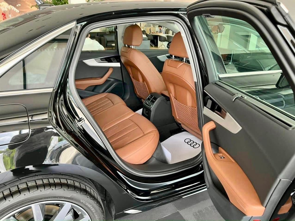 Bán xe Audi A4 2023 màu Đen chính hãng, xe nhập khẩu mới 100%, Tặng 2 năm bảo hiểm thân vỏ-4