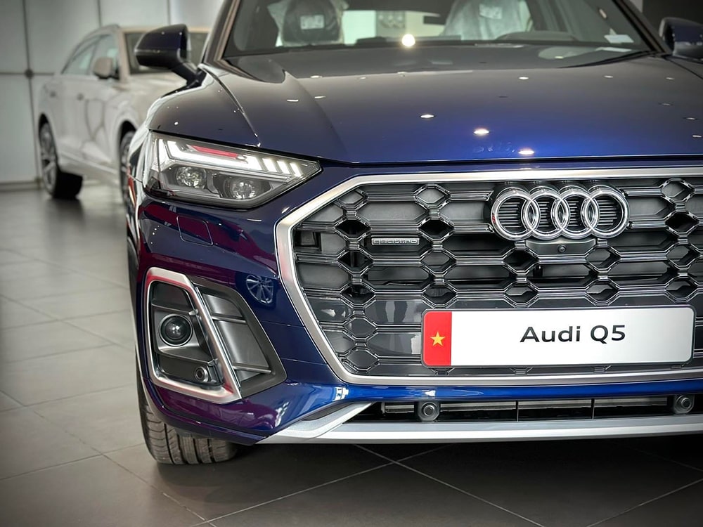 Bán xe Audi Q5 2023 màu Xanh Navarre Blue cực đẹp, xe nhập khẩu mới 100%, Tặng 2 năm bảo hiểm thân vỏ-1