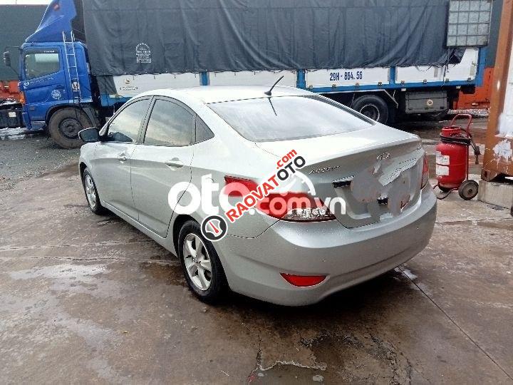 Cần tiền bán gấp xe Accent số tự động @-0